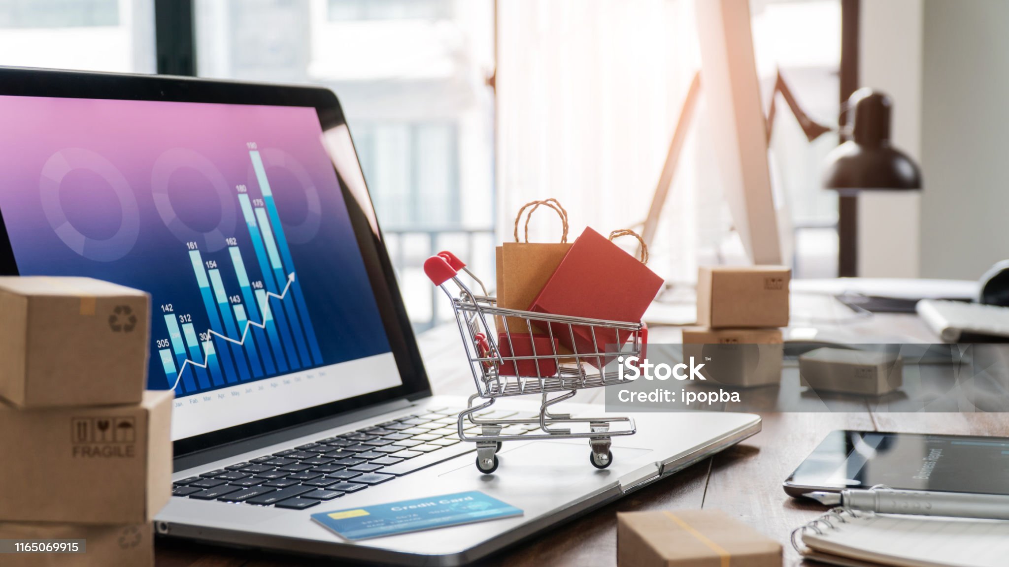 7 Strategies for Your Small eCommerce Business to Thrive in 2024